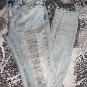VIP Jeans stone washed ripped